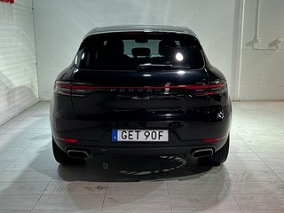 SUV Porsche Macan 7 av 24