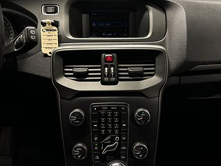 Volvo V40 D2 Geartronic Kinetic S&Vdäck/Sensorer/Kamrem bytt