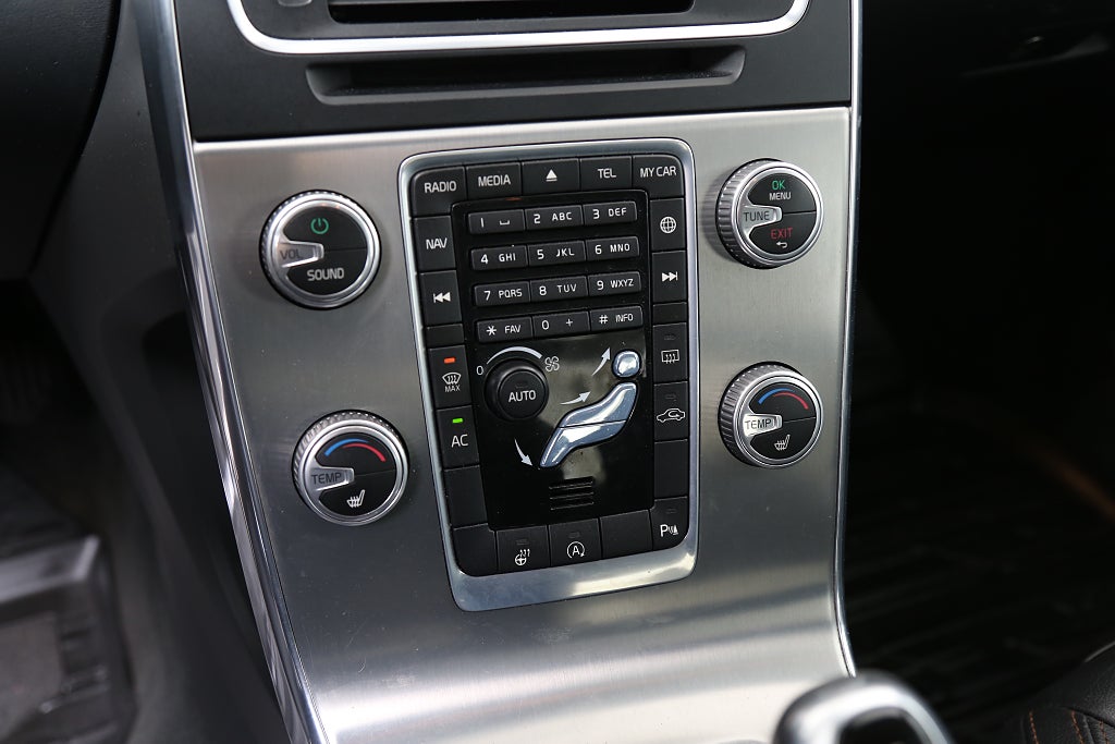 Volvo S60 Cross Country D4 190hk Summum BE VOC Dragkrok 2016