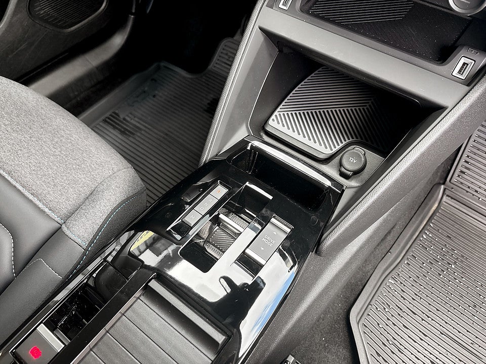 Bild på Citroën C4 Shine 1.2 PT 130hk Aut B-KAMERA RATTVÄRME