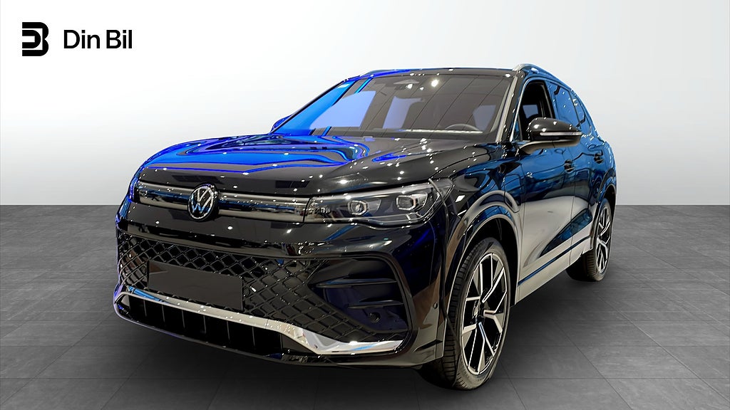 Volkswagen Tiguan R-Line Laddhybrid Pano Drag H/K-Ljud