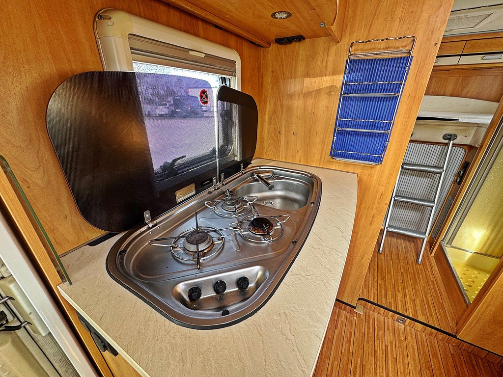 Dethleffs Globebus I 008 - 3500kg, Taksäng
