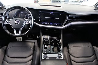 SUV Volkswagen Touareg 14 av 30