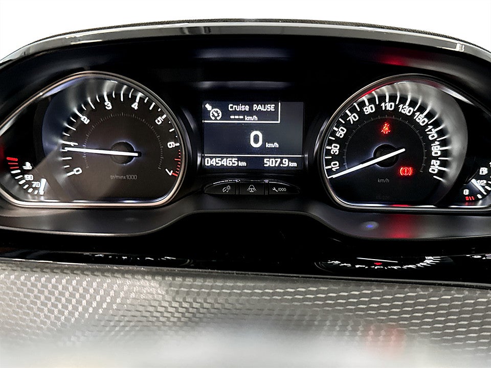 Bild på Peugeot 2008 Allure 1.2 PT 82hk DRAG CARPLAY