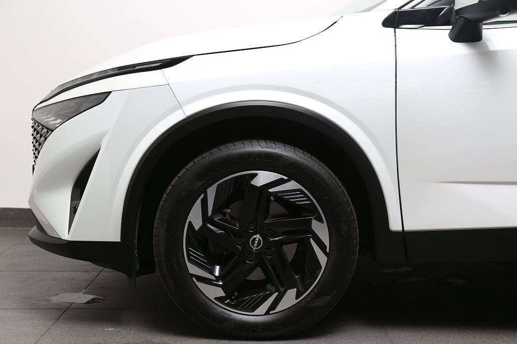 Nissan Qashqai 1,3 158hk N-Connecta Aut l Elbaklucka | HuD | Moms 2025