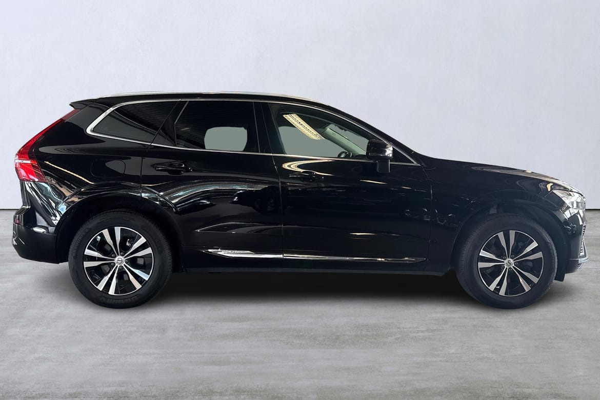 Volvo XC60 Recharge T6 Core Edition 2023, photo 3/10