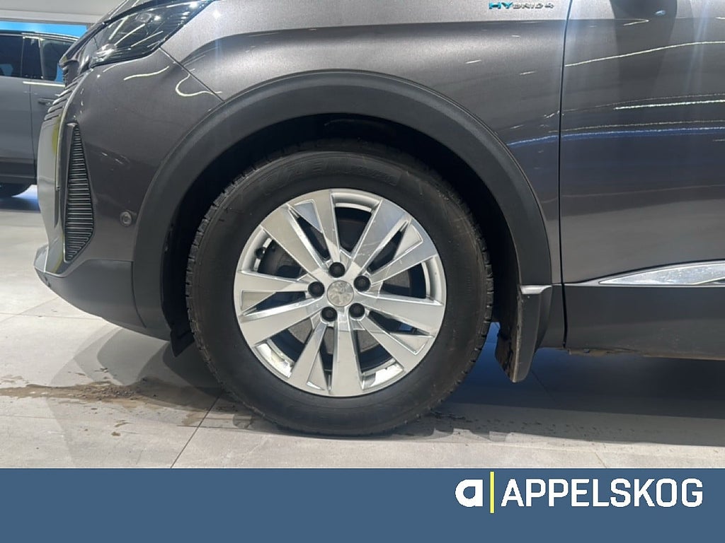 Peugeot 3008 ALLURE Hybrid 4 300hk |RÄNTA 3,99%|V-HJUL INGÅR| thumbnail