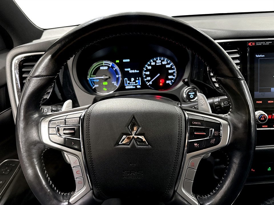 Bild på Mitsubishi Outlander S-Edition PHEV 224hk Aut 4WD - B-KAMERA,ELSTOL,NAV