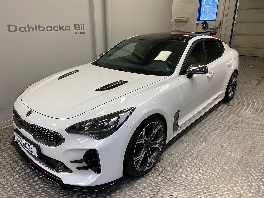 Kia Stinger GT 3.3 V6 T-GDI AWD 