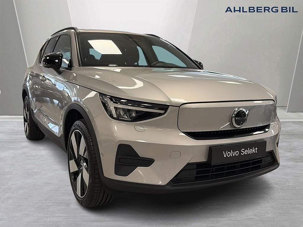 Volvo EX40 Single Motor Extended R Core SE?Parkeringskame...