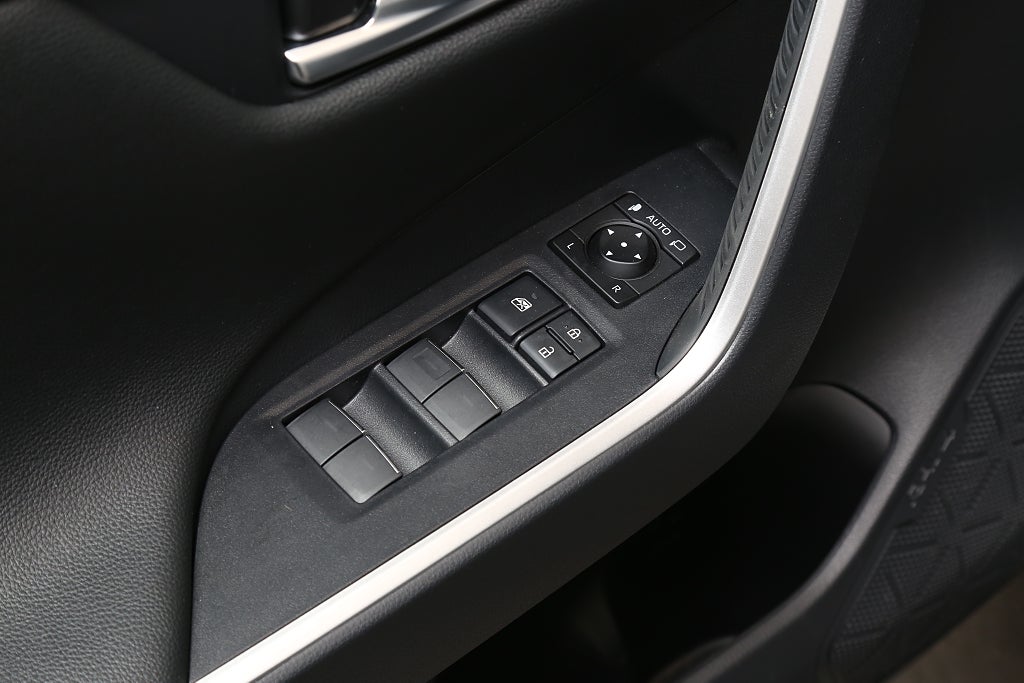 Toyota RAV4 Hybrid AWD-i E-CVT Style 222hk Leasbar 2025