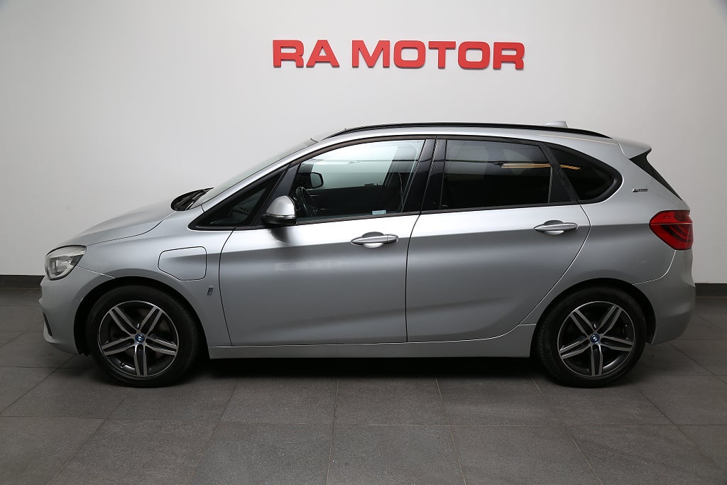 BMW 225xe Active Tourer Sport line 224hk Aut AWD HuD Navi Pano 2017