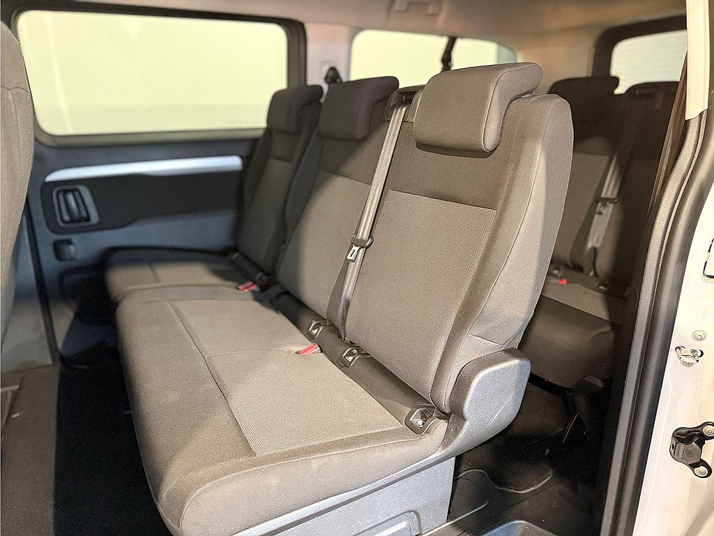 Bild på Peugeot e-Traveller Business 75kWh 136hk Aut L3 - 9-SITS