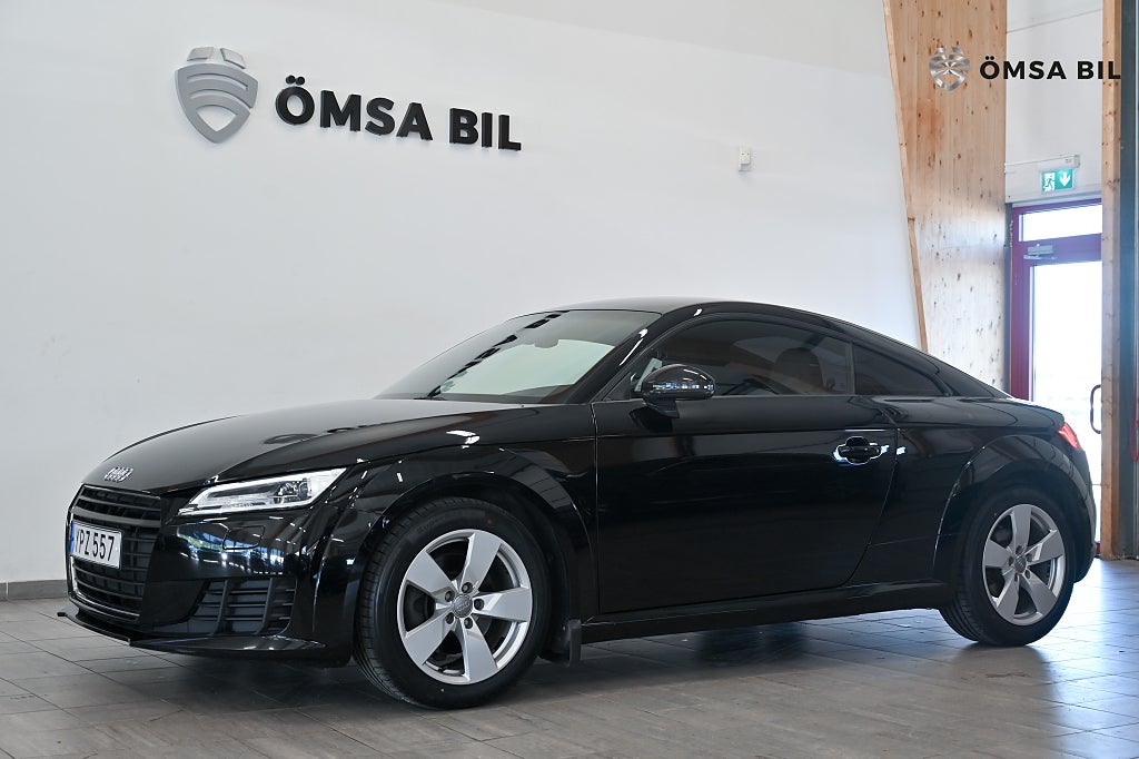 Audi TT Coupé 1.8 TFSI Cockpit 180hk