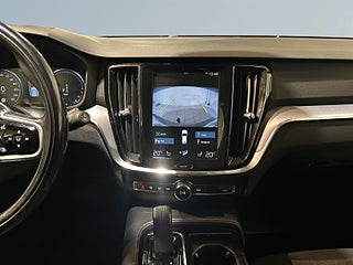Volvo V60 T6 Twin Engine AWD Momentum Drag Pvärm Kamera SoV – bild 11