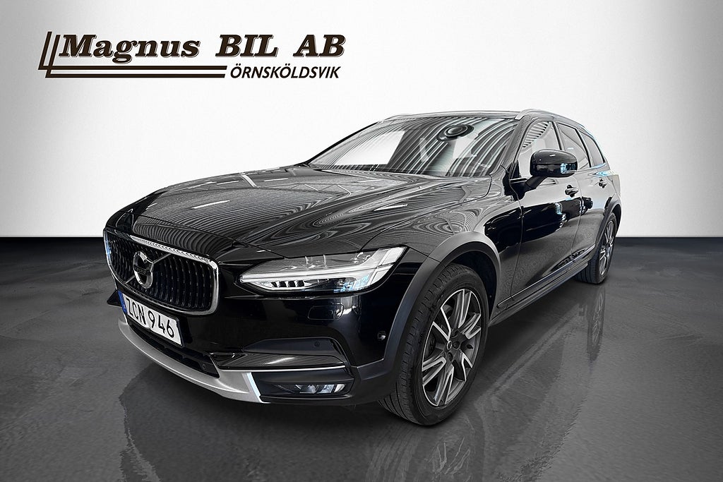 Volvo V90 Cross Country D4 AWD Geartronic Pro Drag Värmare Skinn V-hjul 2018 till salu hos Magnus Bil