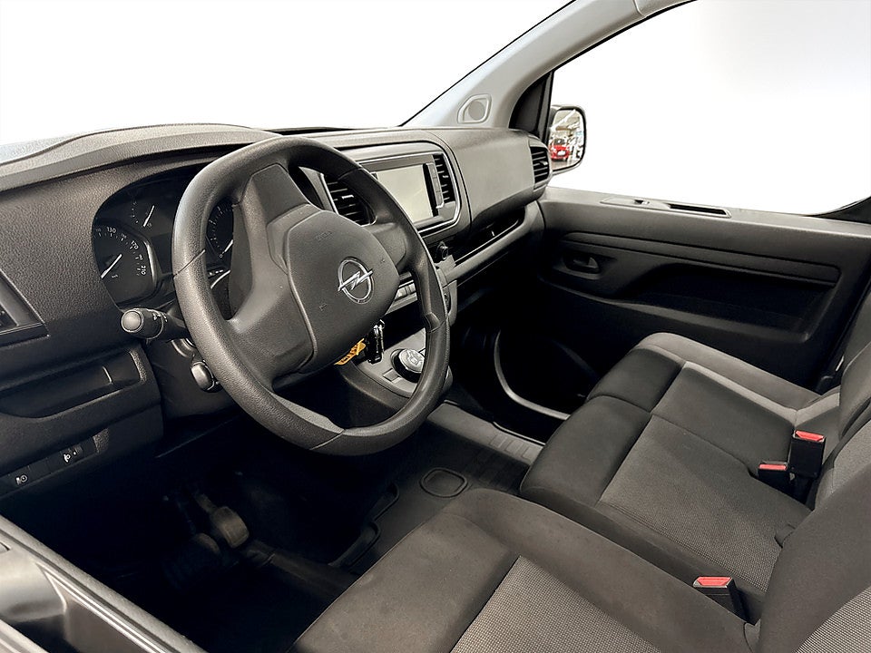 Bild på Opel Vivaro Business 2.0 BHDi 145hk Aut L3 WEBASTO B-KAMERA DRAG