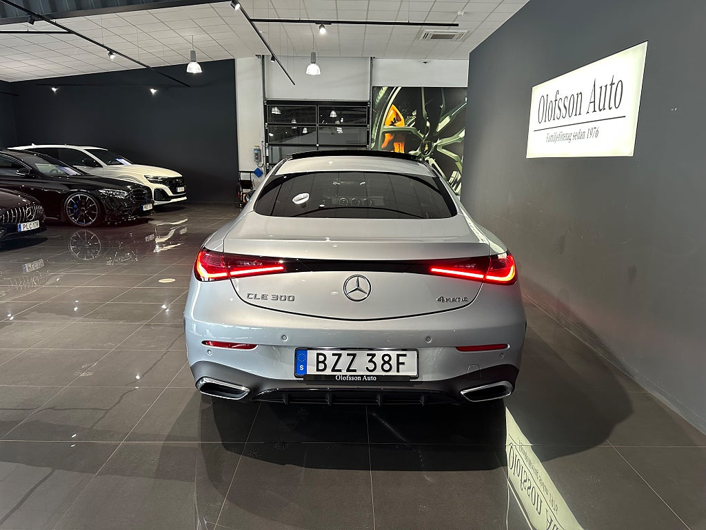 Mercedes-Benz CLE 300 4MATIC Coupé AMG Premium Värmare Glastak Drag - bild 5