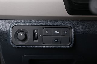 Transportbil - Skåp Maxus e-Deliver 3 7 av 13