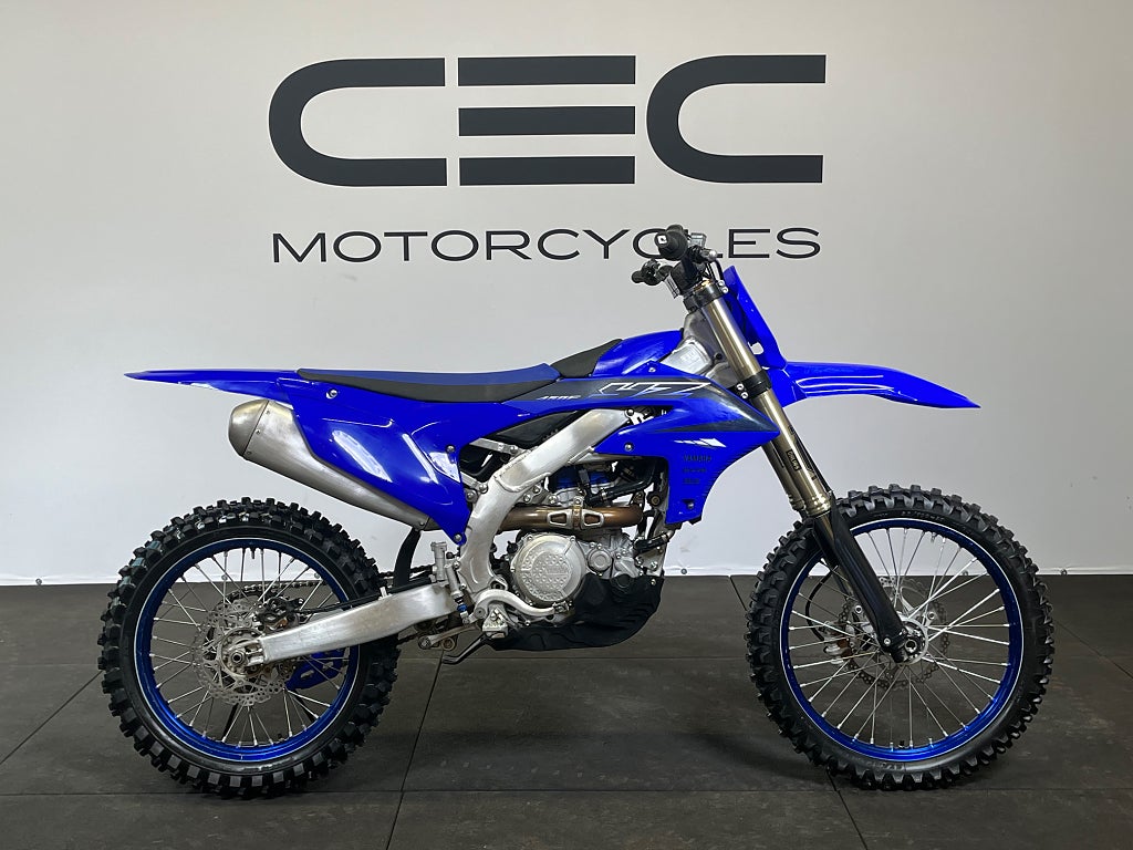 Yamaha YZ450F *29 timmar, försäljningsuppdrag* 