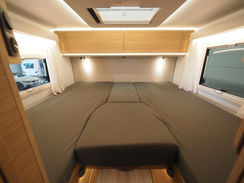 Adria Sonic Plus 700 SL Alde | AC | Dragkrok | Aut 2022