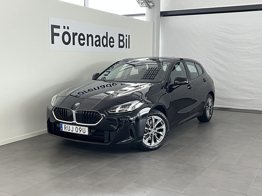 BMW 120 PRIVATLEASING fr. 3.345 kr/mån Auto 17" Rattvärme