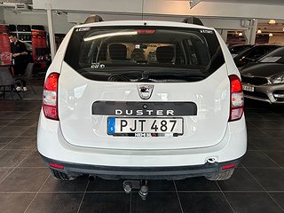 Dacia Duster 1.6 SCe Värmare/SoV/Dragkrok/Extraljus/Sv-Såld