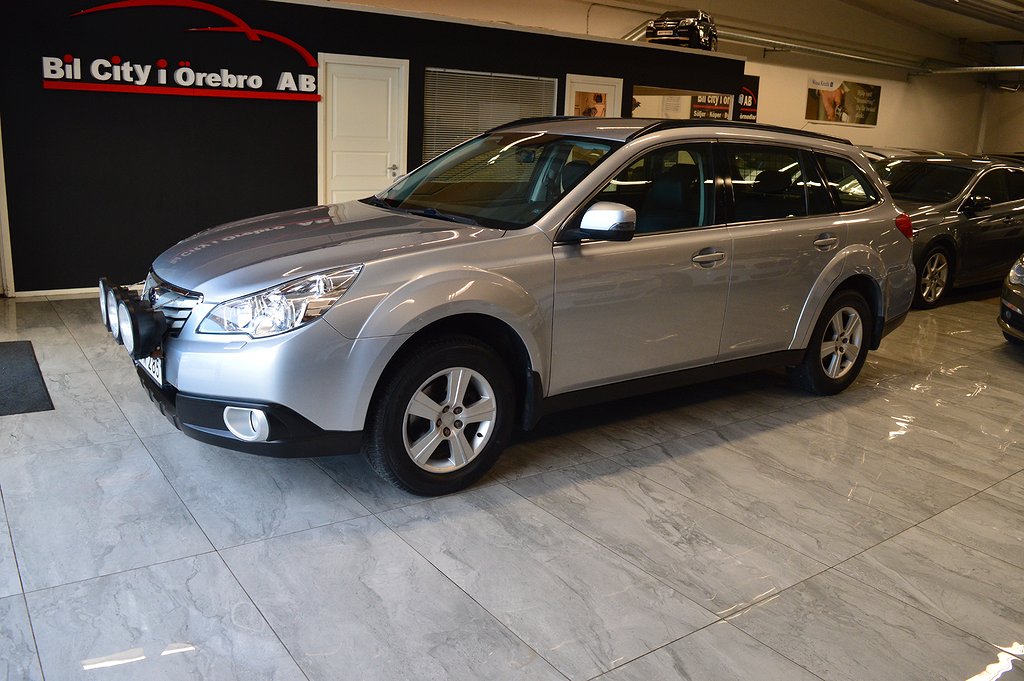 Subaru Outback 2.5 (167hk) 4WD Lineartronic Business  3-Ägare / B-Kamera / Drag
