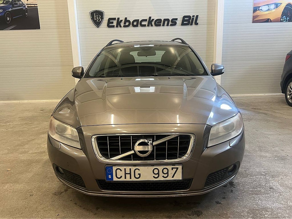Volvo V70 2.4D Business Momentum