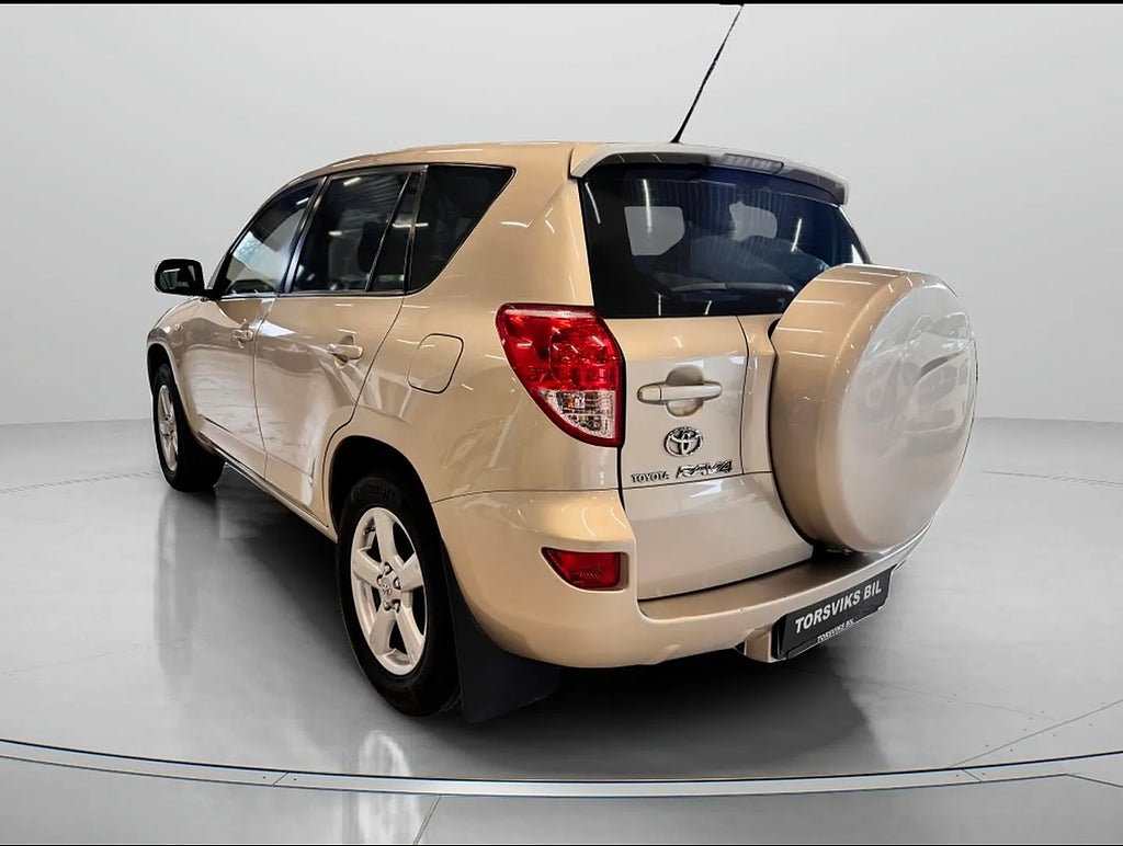 Toyota RAV4 2.0 VVT-i 4x4  - miniatyr 3