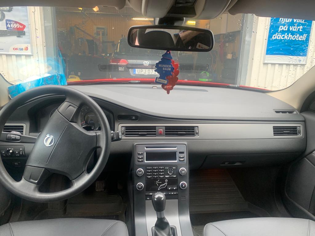 Volvo V70 2.0 Flexifuel Base 145hk 2008, kuva 5/34