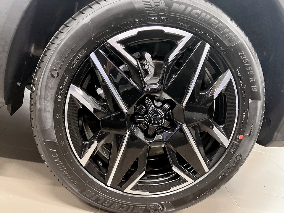 Bild på Peugeot 5008 Allure Hybrid - KAMPANJ! PRIVATLEASA FRÅN 24 MÅN