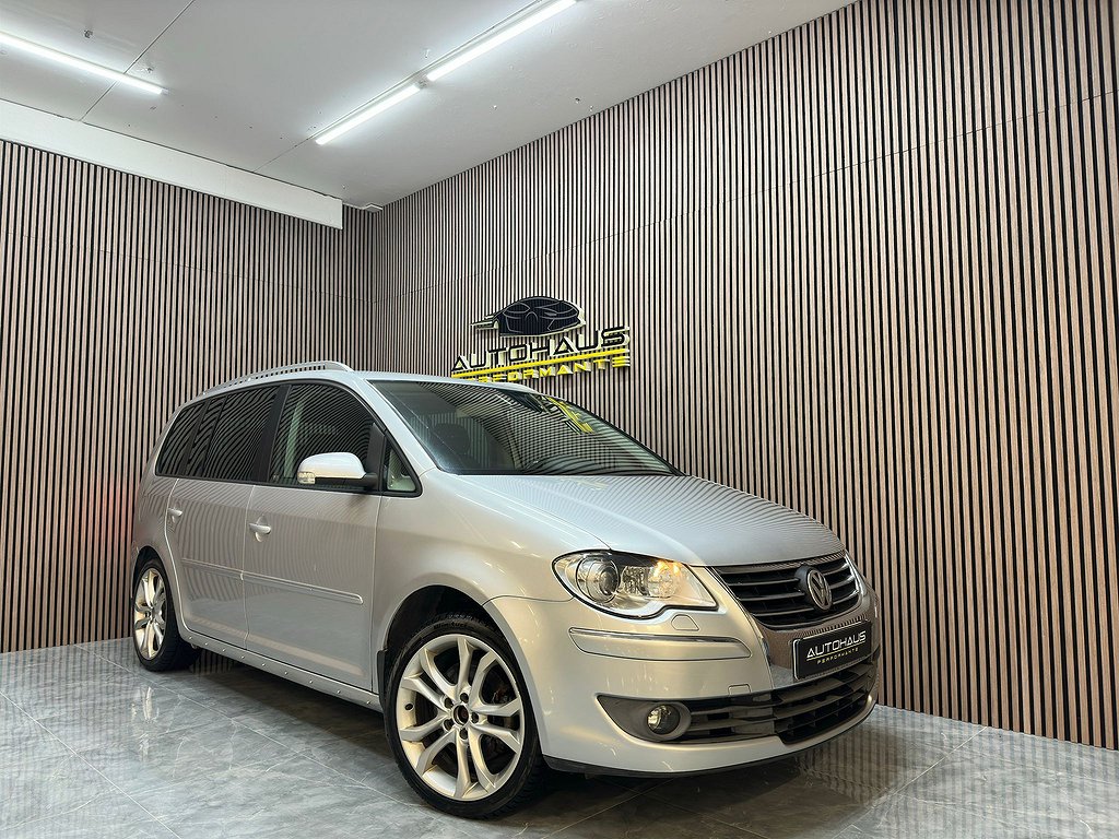 Volkswagen Touran 2.0 TDI Highline 7 sits Drag RESERVERAD!