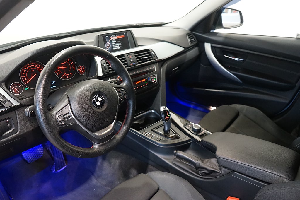 BMW 320I xDrive Sedan Sport line Automat Dragkrok 184hk