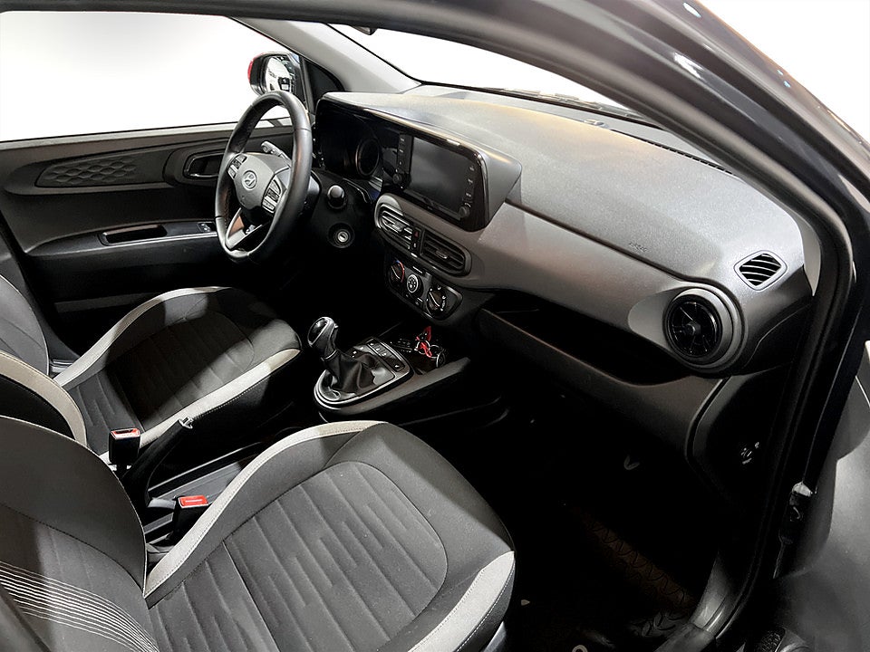 Bild på Hyundai i10 Essential 1.0 blue AMT 67hk Aut CARPLAY EN ÄGARE