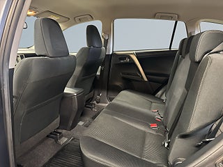 Toyota RAV4 2.0 AWD Multidrive S Dragkrok/Kamera/S&V-Däck/Keyless/ – bild 13