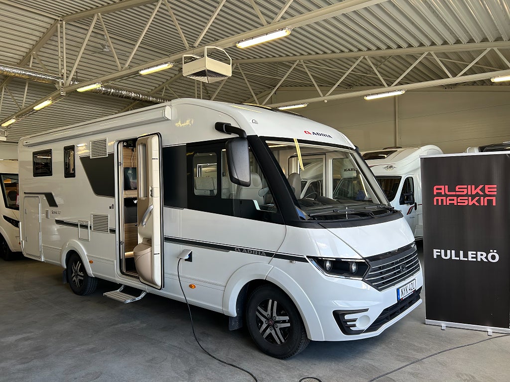 Adria Sonic 700 SL  / Automat / Taksäng / Ugn / Cykelställ