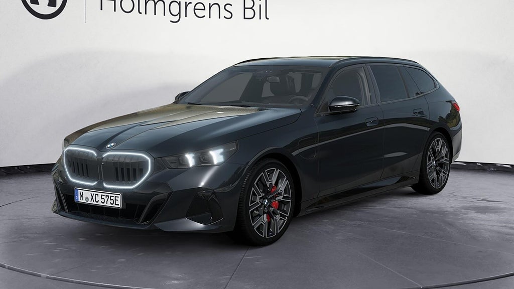 BMW 550e xDrive Touring M Sport Pro Business Ed Drag DA | Ränta 0,95%