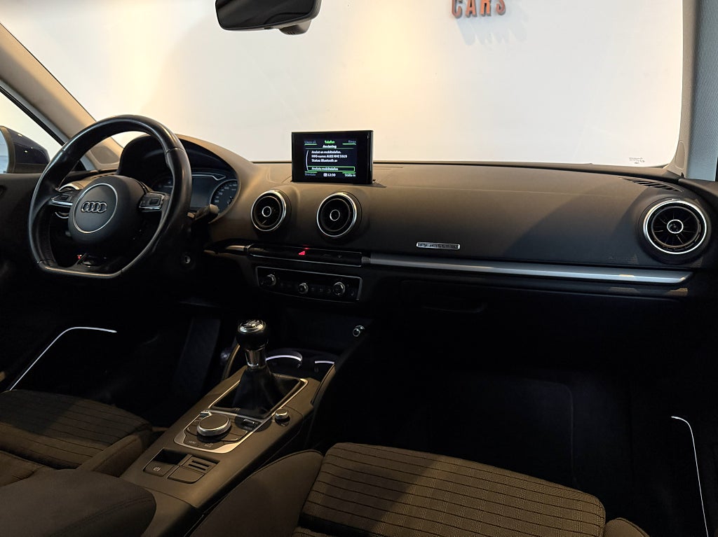 Audi A3 Sportback 2.0 TDI quattro AMBITION MOTORVÄRMARE DRAG