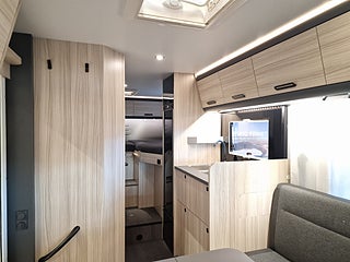 Husbil-halvintegrerad Sun Living C 70 DL 8 av 14