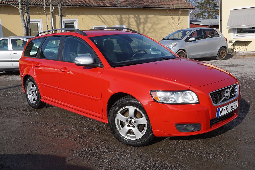 Volvo V50 D2 R-Design 