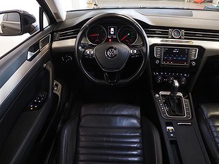 Sedan Volkswagen Passat 15 av 22