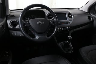 Halvkombi Hyundai i10 9 av 15