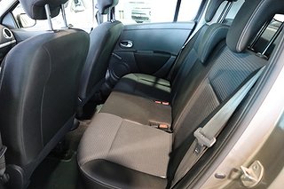Halvkombi Renault Clio 10 av 17