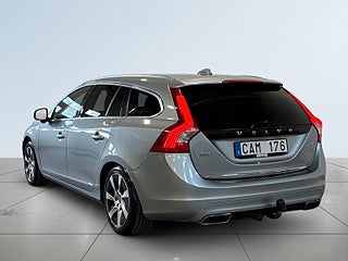 Volvo V60 D6 Plug-in Hybrid AWD Summum Värmare Drag Skinn S&V