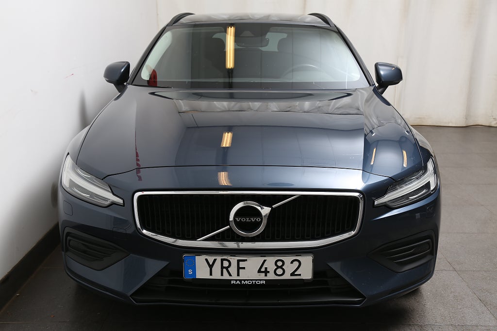 Volvo V60 D3 150hk Momentum Edition Aut Navi VOC Drag 2019