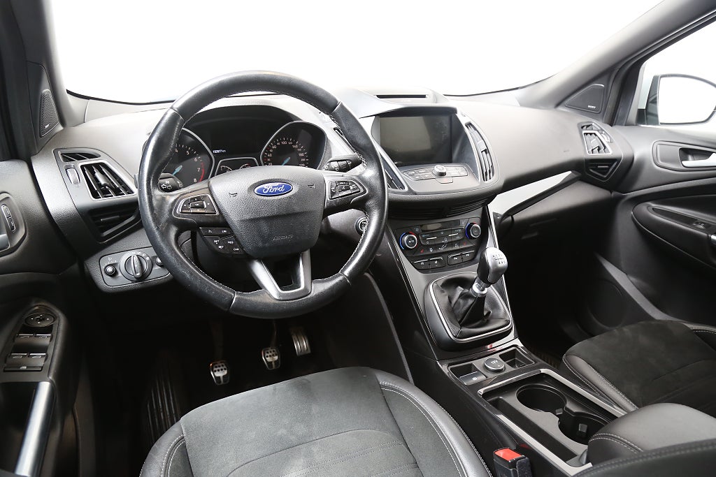 Ford Kuga 1,5 EcoBoost ST-Line 150hk Drag Nybytt K-rem 2017