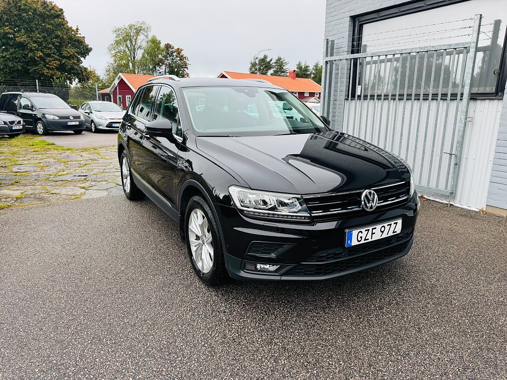 Volkswagen Tiguan 2.0 TSI 190HK DSG 4MOTION / COCKPIT / DRAG / VÄRMARE