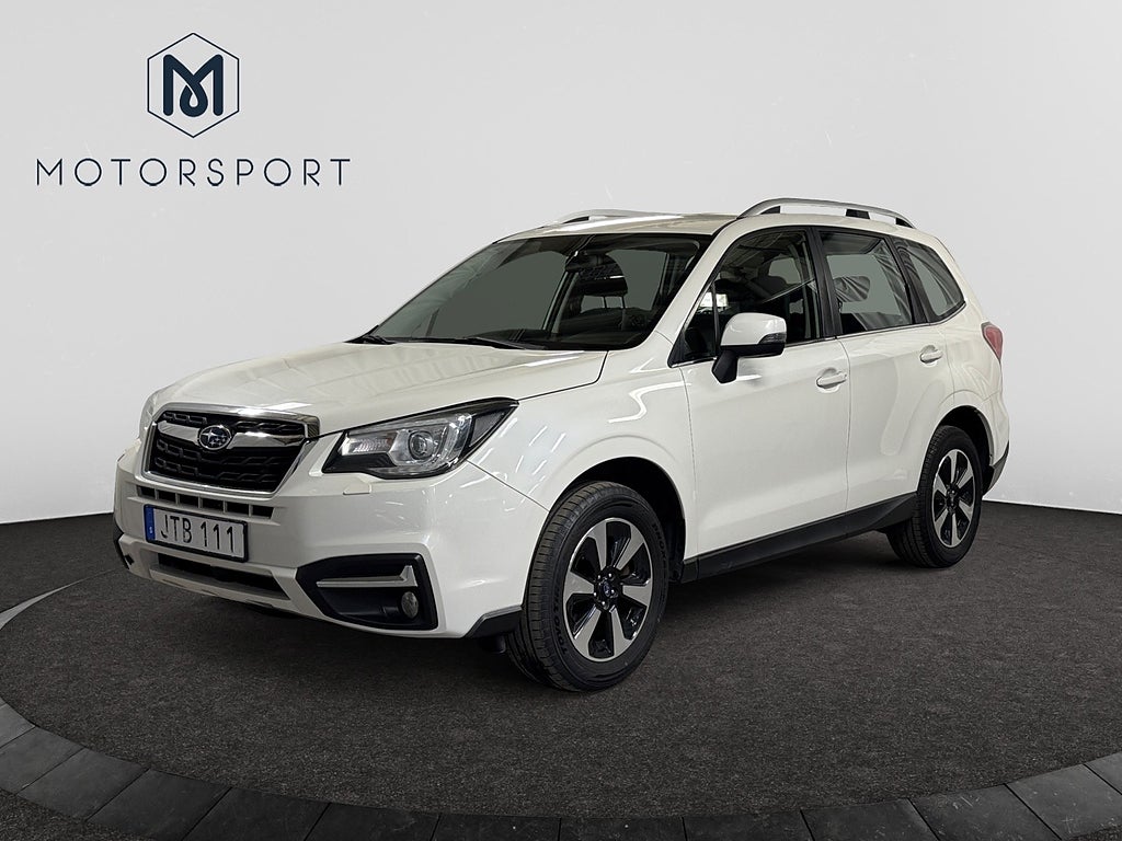 Subaru Forester 2.0 4WD GPS Backkamera Farthållare Drag 1 äg