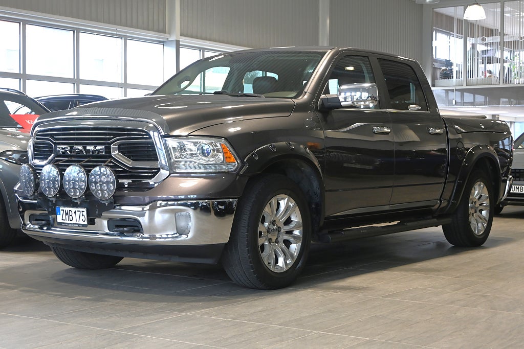 RAM 1500 Crew Cab 5.7 V8 Longhorn Rambox  Månadskostnad 4759kr